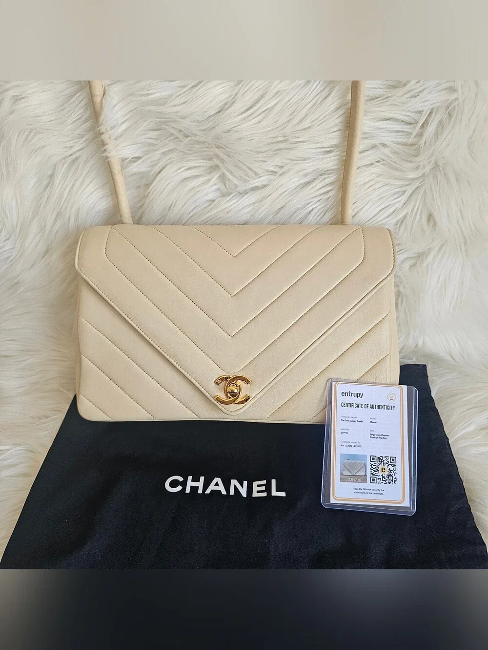 🤍 Chanel Chevron Flap Bag 🤍